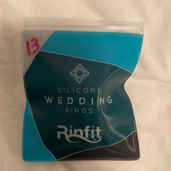 New Silicone Mens Wedding Rings… - Picture 1 of 3